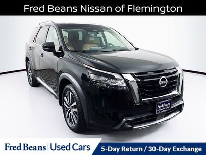 Certified 2022 Nissan Pathfinder Platinum w/ Cargo Package