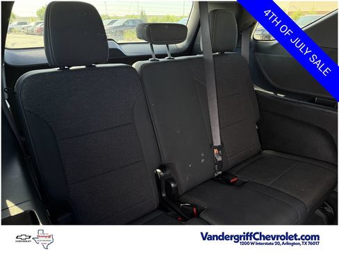 Certified 2025 Chevrolet Traverse LT w/ Midnight/Sport Edition FWD image 27