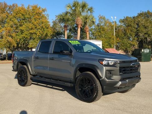 Used 2024 Chevrolet Colorado Trail Boss w/ Advanced Trailering Package image 2