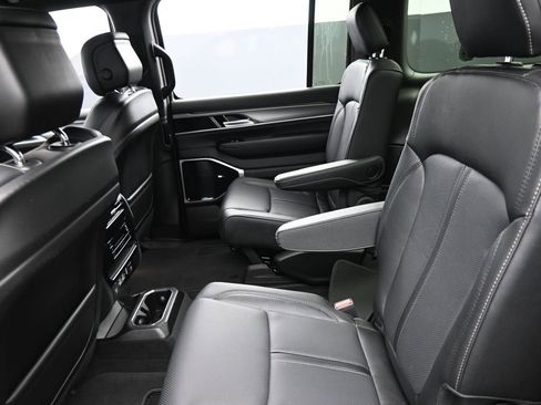 New 2026 Jeep Grand Wagoneer L Limited w/ Premium Group II image 12