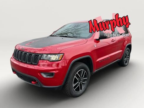 Used 2019 Jeep Grand Cherokee Trailhawk AWD/4WD image 3