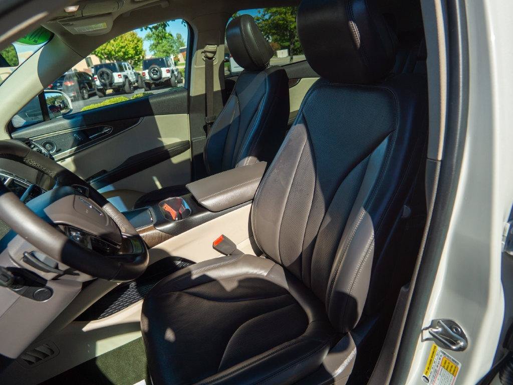 Used 2020 Lincoln Nautilus Reserve FWD image 22