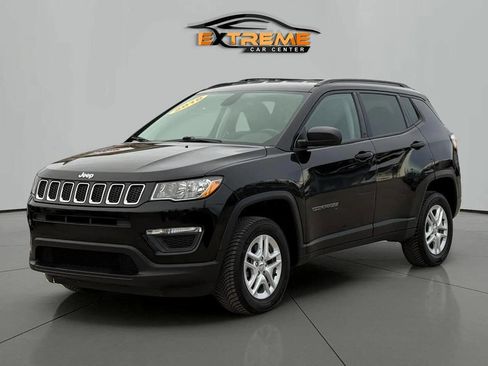 Used 2018 Jeep Compass Sport w/ Cold Weather Group image 2