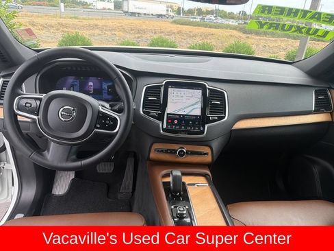 Used 2023 Volvo XC90 B6 Plus AWD/4WD image 12