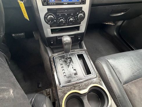 Used 2010 Chrysler 300 S image 13