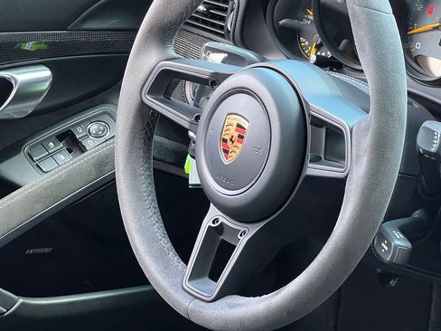 Used 2018 Porsche 911 GT3 RWD image 21