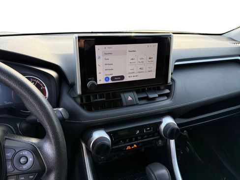 Used 2024 Toyota RAV4 LE image 12