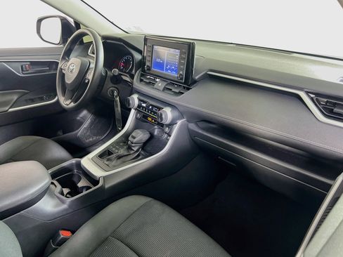Used 2019 Toyota RAV4 LE w/ All Weather Liner Package AWD/4WD image 26