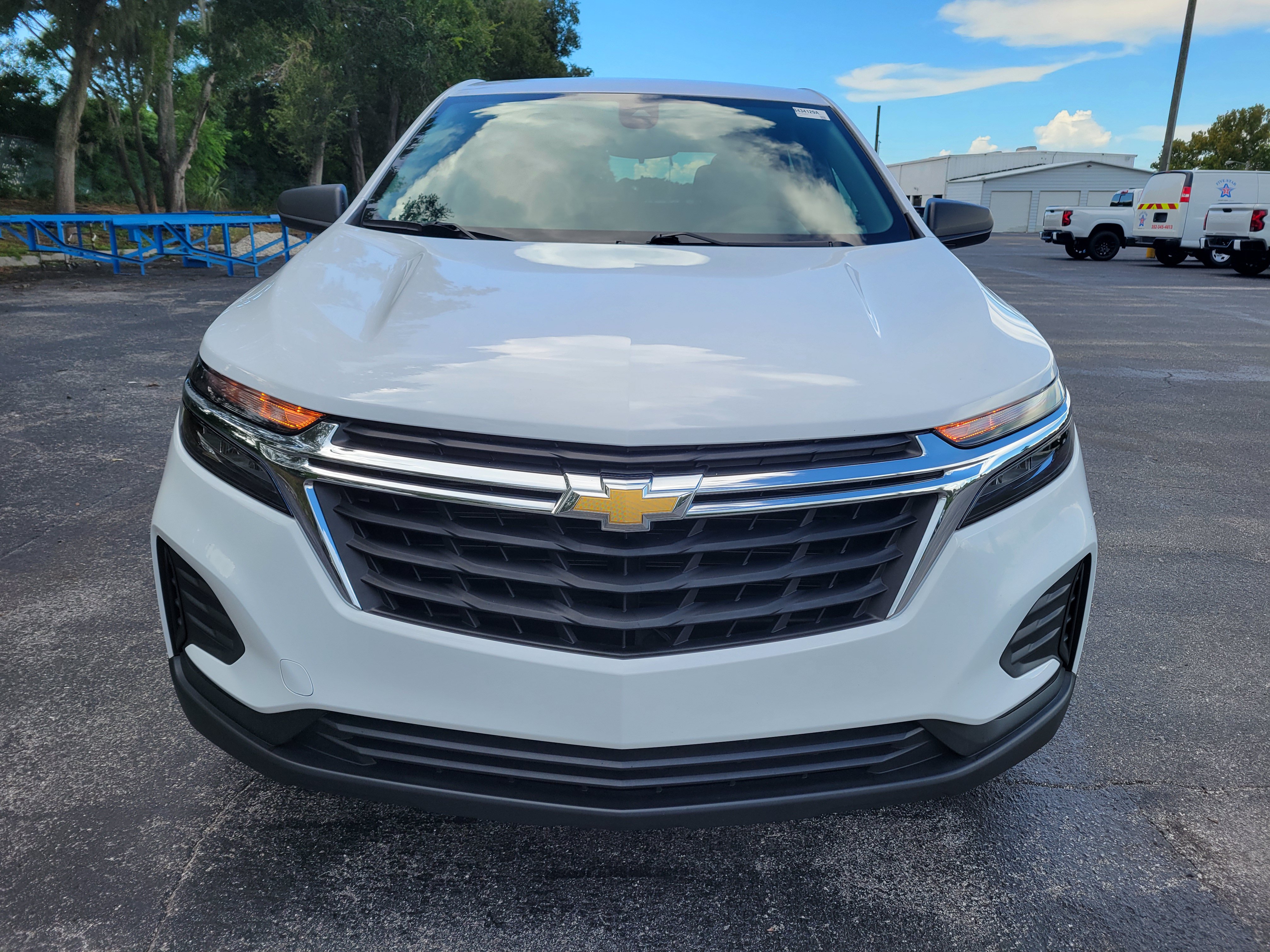 Certified 2024 Chevrolet Equinox LS w/ LS Convenience Package FWD image 2