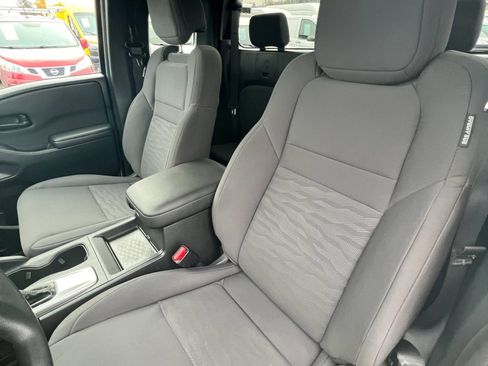 Used 2024 Nissan Frontier S w/ S Utility Package image 13