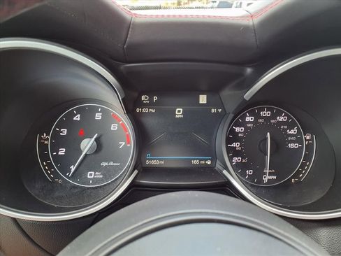 Used 2023 Alfa Romeo Stelvio Estrema image 36