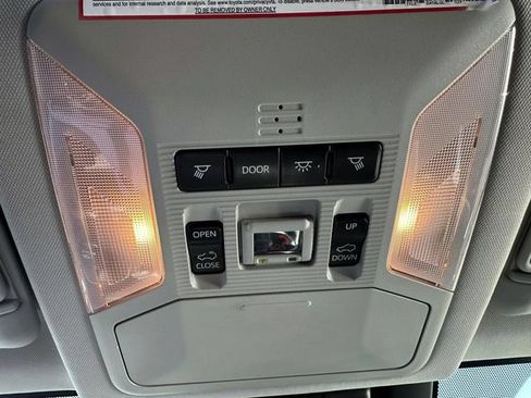 Used 2020 Toyota RAV4 Limited w/ Limited Grade Weather Package AWD/4WD image 35