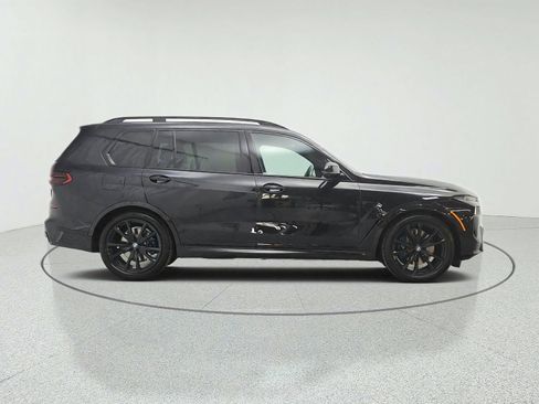 Used 2024 BMW X7 xDrive40i w/ M Sport Package AWD/4WD image 4