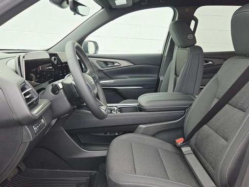 New 2026 Chevrolet Traverse LT w/ Midnight/Sport Edition AWD/4WD image 8