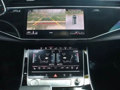 Used 2019 Audi Q8 Prestige w/ Luxury Package image 22