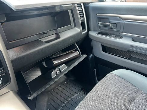 Used 2017 RAM 1500 Big Horn AWD/4WD image 23