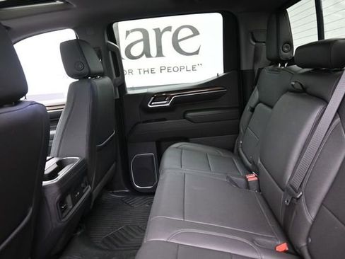 Used 2023 Chevrolet Silverado 1500 LT Trail Boss w/ LT Trail Boss Premium Package AWD/4WD image 22