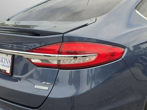 Used 2018 Ford Fusion SE w/ Equipment Group 201A FWD image 36