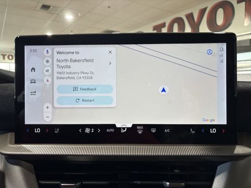 Used 2025 Ford Explorer Active w/ Active Comfort Package image 18