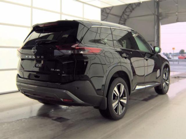 Used 2023 Nissan Rogue SL w/ SL Premium Package AWD/4WD image 3
