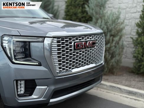 Used 2021 GMC Yukon Denali w/ Denali Premium Package AWD/4WD image 14