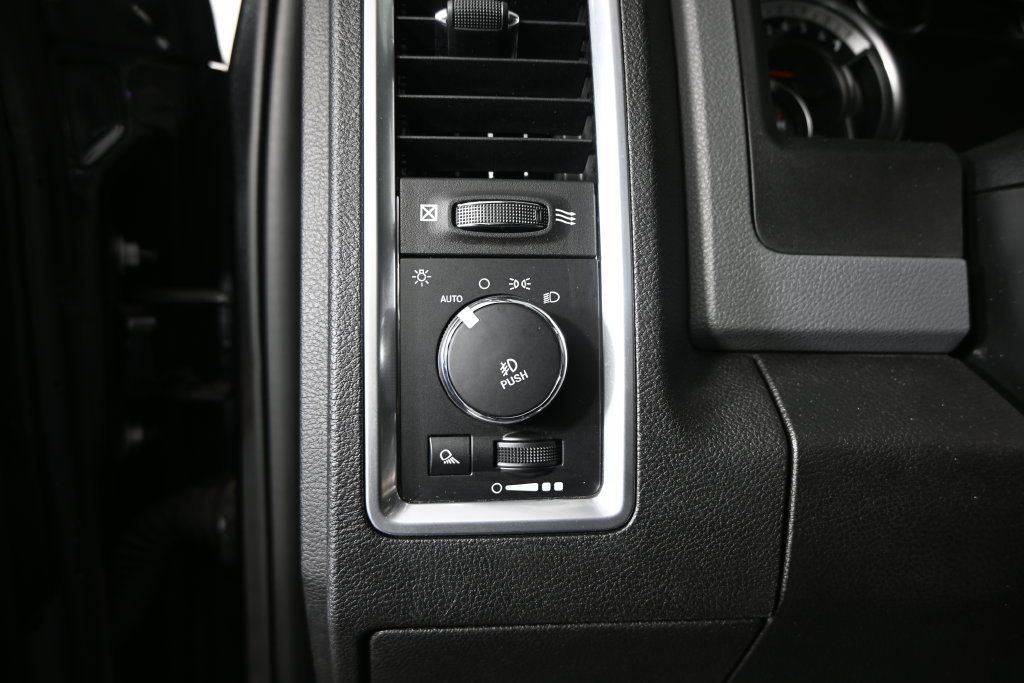 Used 2019 RAM 1500 Big Horn AWD/4WD image 23