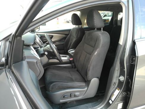 Used 2019 Nissan Murano SV image 14