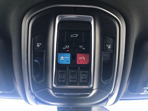 Used 2023 Jeep Grand Cherokee Sport Utility 4D image 34