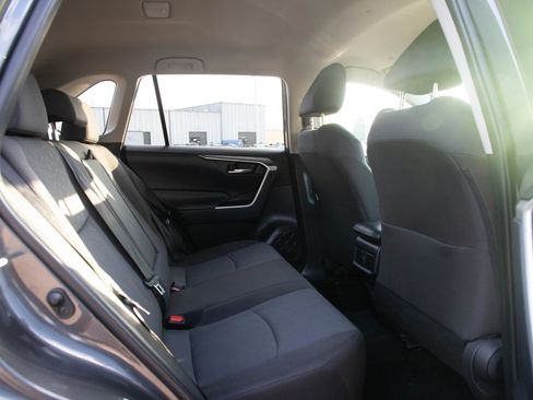 Used 2024 Toyota RAV4 XLE AWD/4WD image 13