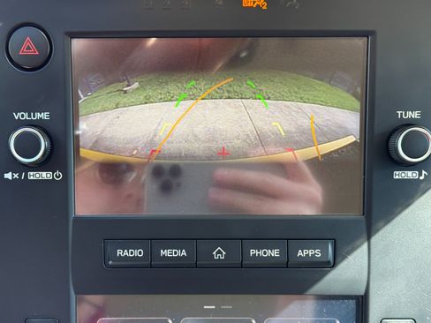 Used 2022 Subaru Outback 2.5i Premium image 10