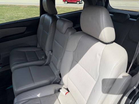Used 2012 Honda Odyssey EX-L image 10