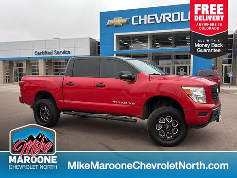 Used 2020 Nissan Titan SV w/ SV Convenience Package image 1