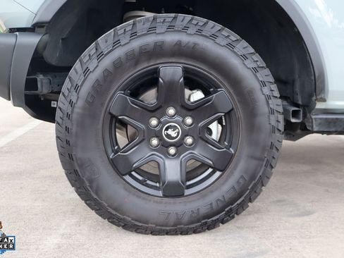 Used 2022 Ford Bronco Black Diamond AWD/4WD image 10