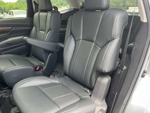 Certified 2025 Subaru Ascent Touring AWD/4WD image 20