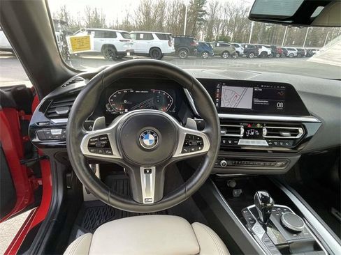 Used 2022 BMW Z4 M40i w/ Premium Package image 17