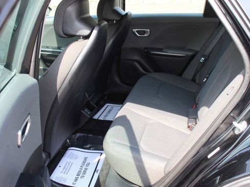 Used 2025 Kia K4 FWD image 15