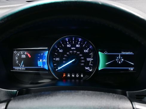 Used 2019 Ford Explorer XLT w/ Equipment Group 202A image 26