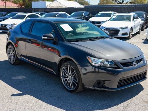 Used 2013 Scion tC FWD image 18