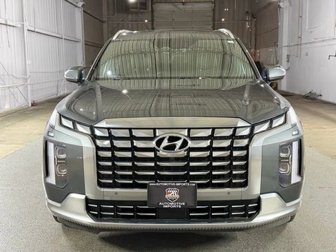 Used 2024 Hyundai Palisade Calligraphy image 2