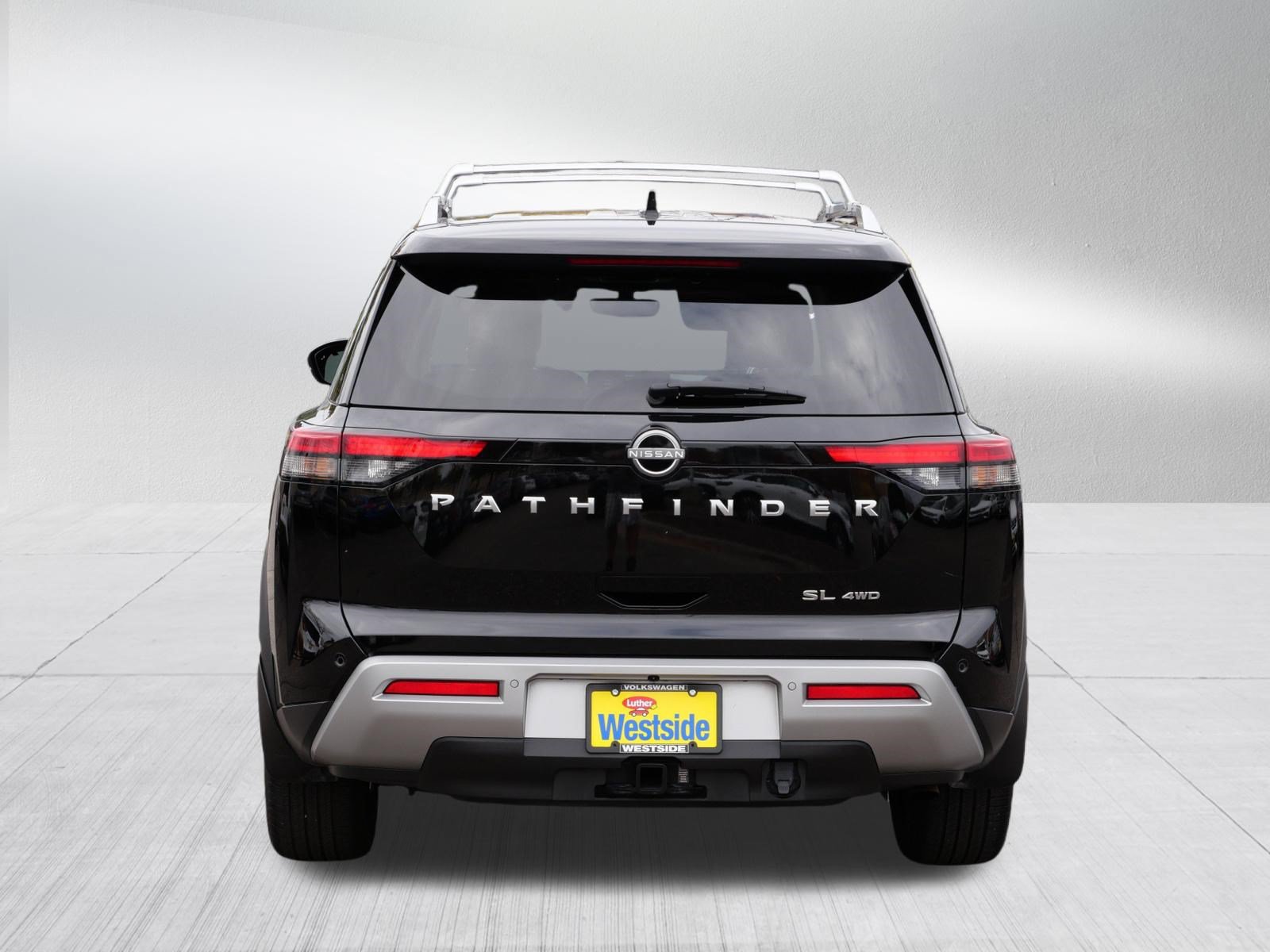 Used 2024 Nissan Pathfinder SL w/ SL Premium Package AWD/4WD image 6