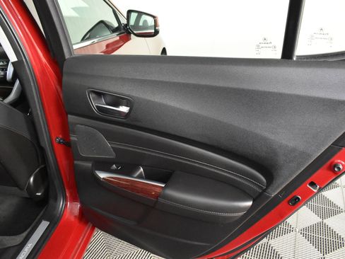 Used 2017 Acura TLX V6 w/ Technology Package image 46
