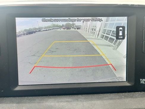 Used 2020 Hyundai Santa Fe SEL w/ Convenience Package FWD image 15