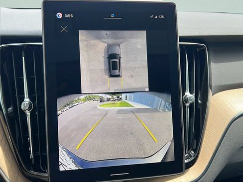 New 2026 Volvo XC60 B5 Plus AWD/4WD image 16