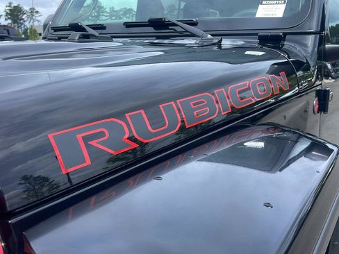Used 2021 Jeep Wrangler Unlimited Rubicon AWD/4WD image 15