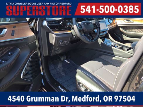 New 2026 Jeep Grand Cherokee Summit AWD/4WD image 10