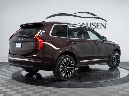 New 2026 Volvo XC90 B6 Plus w/ Protection Package image 5