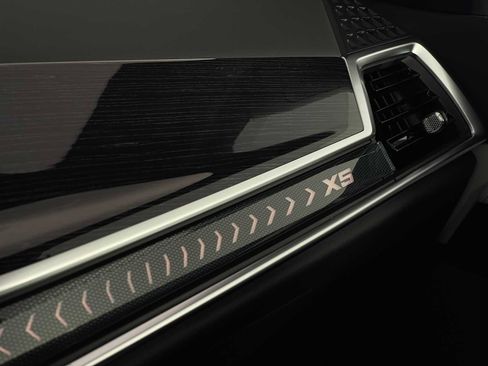 New 2026 BMW X5 xDrive40i w/ M Sport Package image 28