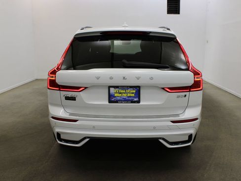 Used 2024 Volvo XC60 B5 Plus w/ Protection Package Premier AWD/4WD image 4