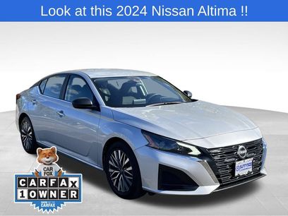 Used 2024 Nissan Altima 2.5 SV