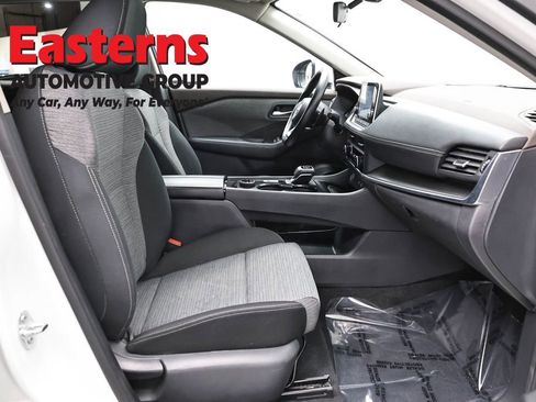 Used 2023 Nissan Rogue SV AWD/4WD image 24